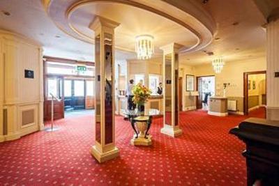 фото отеля Best Western Royal Hotel Saint Helier