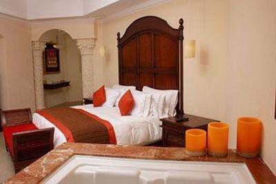 фото отеля The Royal Resort Playa del Carmen