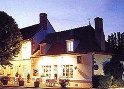фото отеля Le Pont Neuf Hotel Le Veurdre