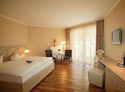 фото отеля Strandhotel Seerose