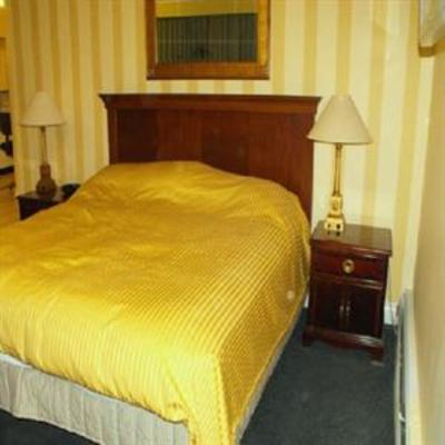 фото отеля Traveller's Inn Downtown
