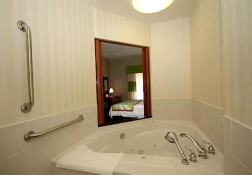 фото отеля Fairfield Inn & Suites Wytheville