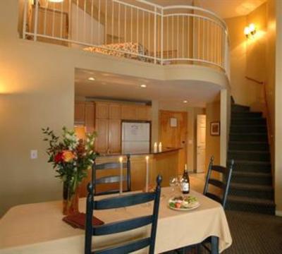 фото отеля Homewood Suites Mont-Tremblant