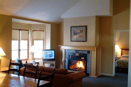 фото отеля Homewood Suites Mont-Tremblant