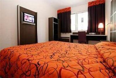 фото отеля Kyriad Opera Hotel Massy