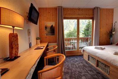 фото отеля Hotel Les Campanules Les Houches