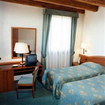 фото отеля Hotel Villa Altura Ospedaletto Euganeo