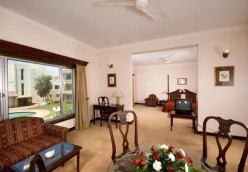 фото отеля Hotel Express Residency Jamnagar