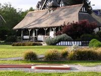 Lacet House