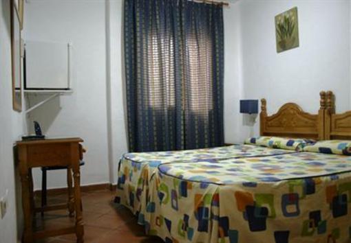 фото отеля Hostal San Ramon