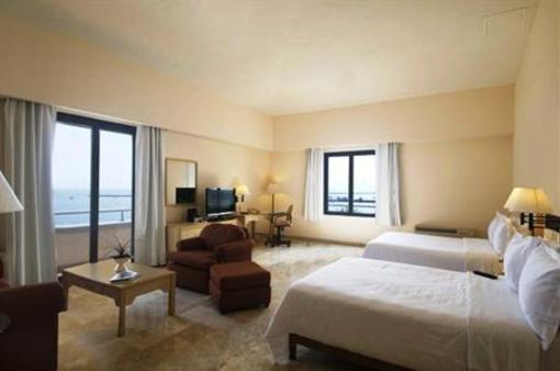 фото отеля Fiesta Inn Veracruz Malecon