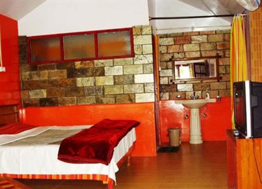 фото отеля Hotel Vanvilas, Bhimtal, 20 kms from Nainital
