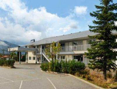 фото отеля Travelodge - Salmon Arm