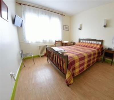 фото отеля Hotel Saint-Benoit Gueugnon
