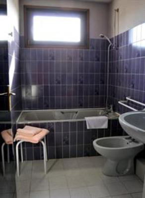 фото отеля Hotel Saint-Benoit Gueugnon