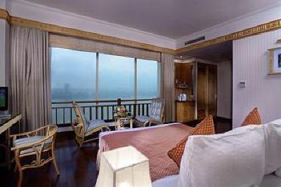 фото отеля Green Plaza Hotel