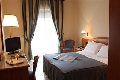 фото отеля Hotel Europa Arzano