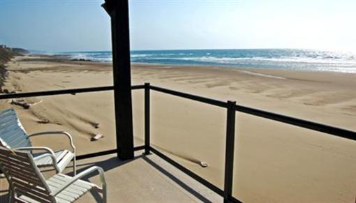 фото отеля Beachfront Manor Hotel