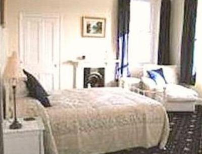 фото отеля Wellbeing Bed & Breakfast lfracombe