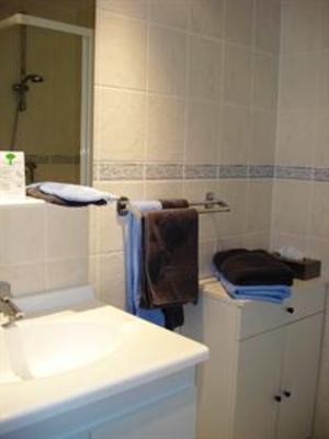 фото отеля Hotel des Grottes Arcy-sur-Cure