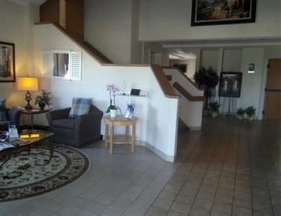 фото отеля Pleasant Stay Inn & Suites