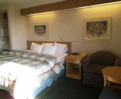 фото отеля Pleasant Stay Inn & Suites
