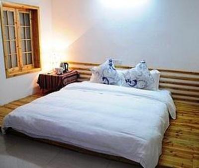 фото отеля Shake Ferry Inn
