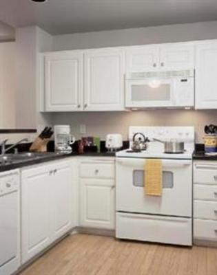 фото отеля Oakwood Apartments at Iron Point Folsom