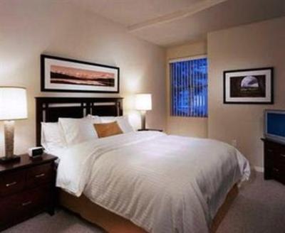 фото отеля Oakwood Apartments at Iron Point Folsom