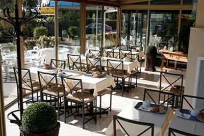 фото отеля Balladins Tourotel Lyon Hotel Bron
