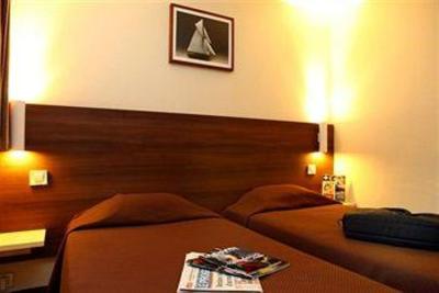 фото отеля Balladins Tourotel Lyon Hotel Bron