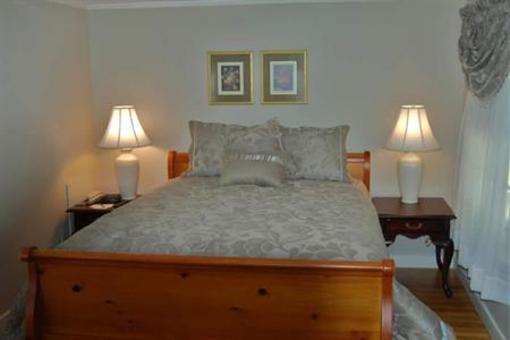 фото отеля Oxen Yoke Inn Motel & Cottages