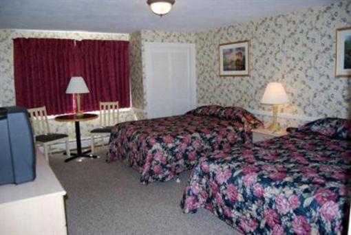 фото отеля Oxen Yoke Inn Motel & Cottages