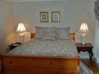 фото отеля Oxen Yoke Inn Motel & Cottages