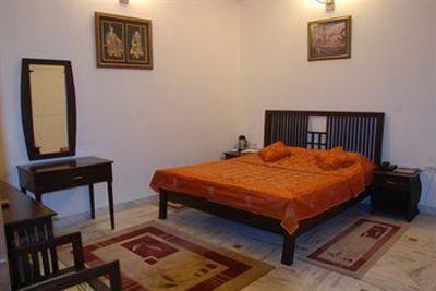 фото отеля The Marwar Hotel & Gardens