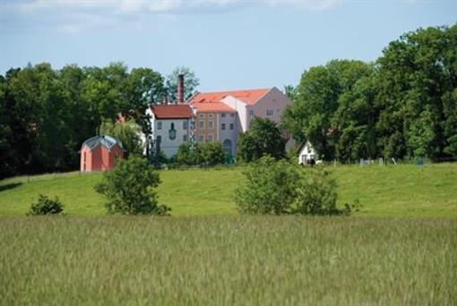 фото отеля Gutshotel Odelzhausen