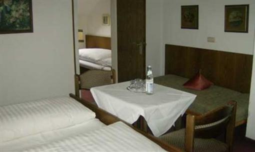 фото отеля Braugasthof Hotel Lowenbrau