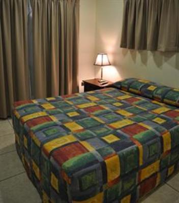фото отеля Abbot Point Accommodation - Wingum Links Apartments