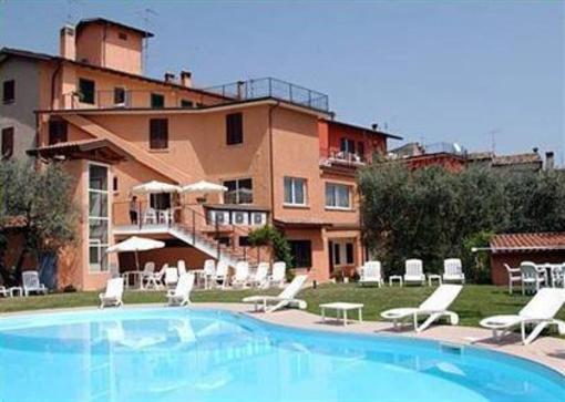 фото отеля Hotel Vittoria Toscolano Maderno