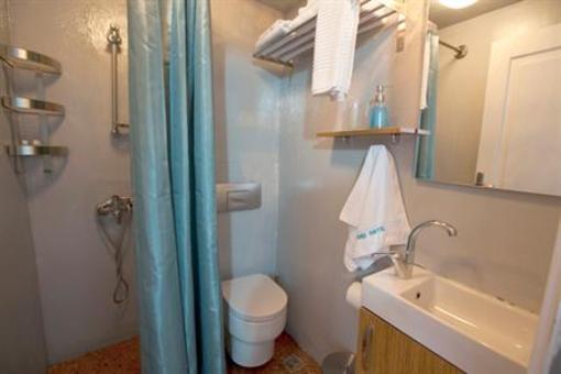фото отеля Iola Hotel