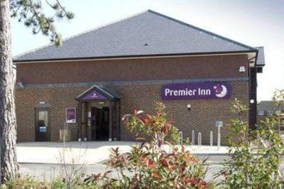 фото отеля Premier Inn Littlehampton