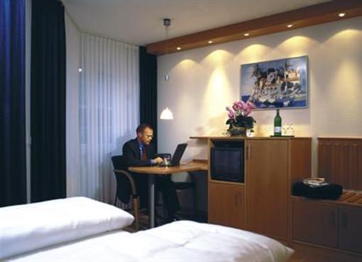 фото отеля Hotel Zur Post Attendorn