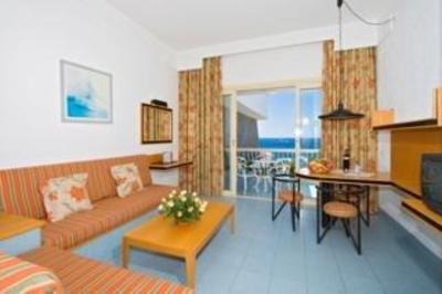 фото отеля Suitehotel Fariones Playa