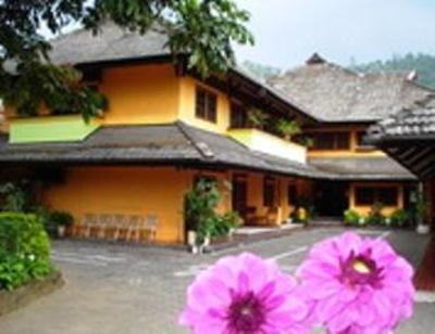 фото отеля Komajaya Komaratih Hotel
