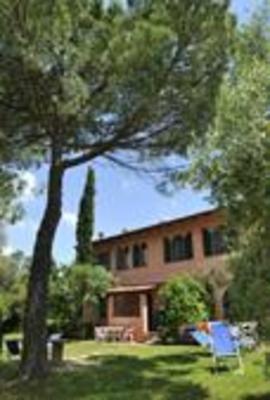 фото отеля Bosco Lazzeroni Apartments Montaione