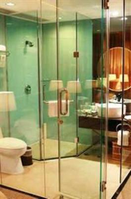 фото отеля Green Vogue Hotel