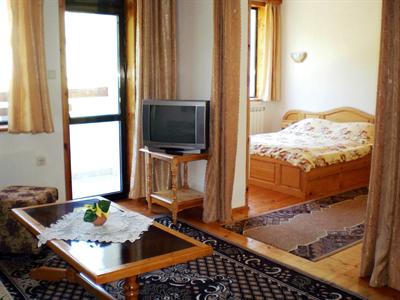 фото отеля Hotel Paradise Place Kalofer