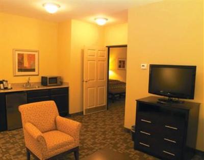 фото отеля La Quinta Inn and Suites Tulsa Airport