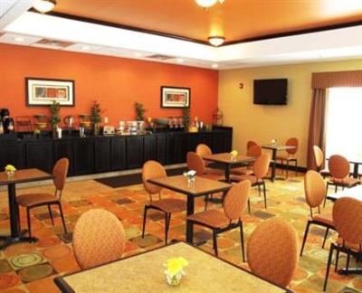 фото отеля La Quinta Inn and Suites Tulsa Airport