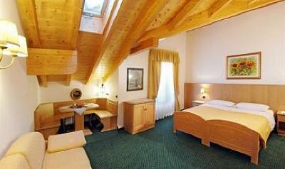 фото отеля Hotel La Maison Alleghe